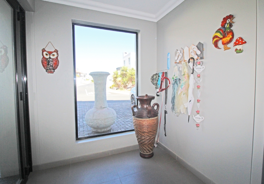 4 Bedroom Property for Sale in Calypso Beach Western Cape